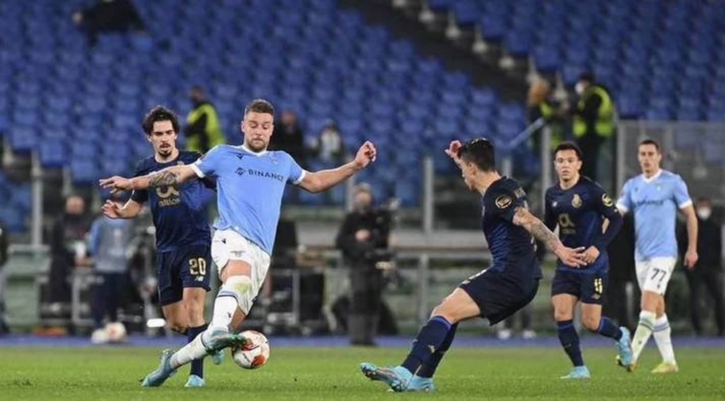 欧联关键时刻走向成谜，波尔图战术微调，气氛紧张，更衣室氛围转暖(战锤40k行商浪人同伴任务)