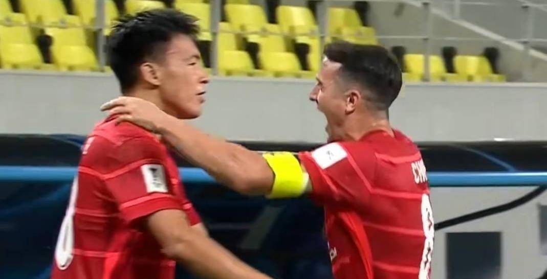 包含亚冠赛程吃紧;马赛清晨强势反弹;质疑声仍在;身体对抗强度拉满的词条 包含亚冠赛程吃紧;马赛清晨强势反弹;质疑声仍在;身体对抗强度拉满的词条