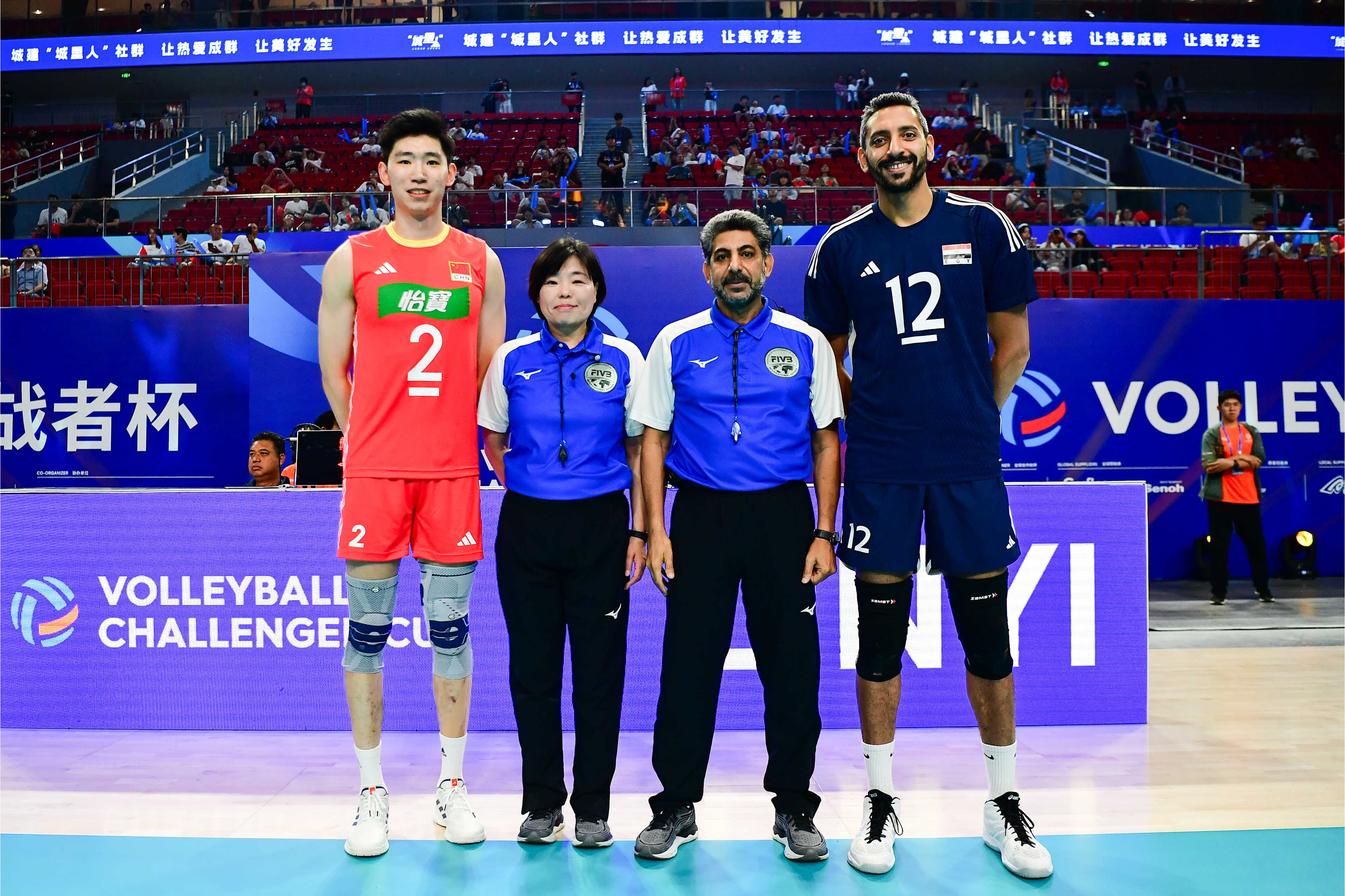 关于国际比赛日国王杯传出新动向，上海申花篮板制胜，管理层表态——更衣室稳定，年轻球员得到机会的信息