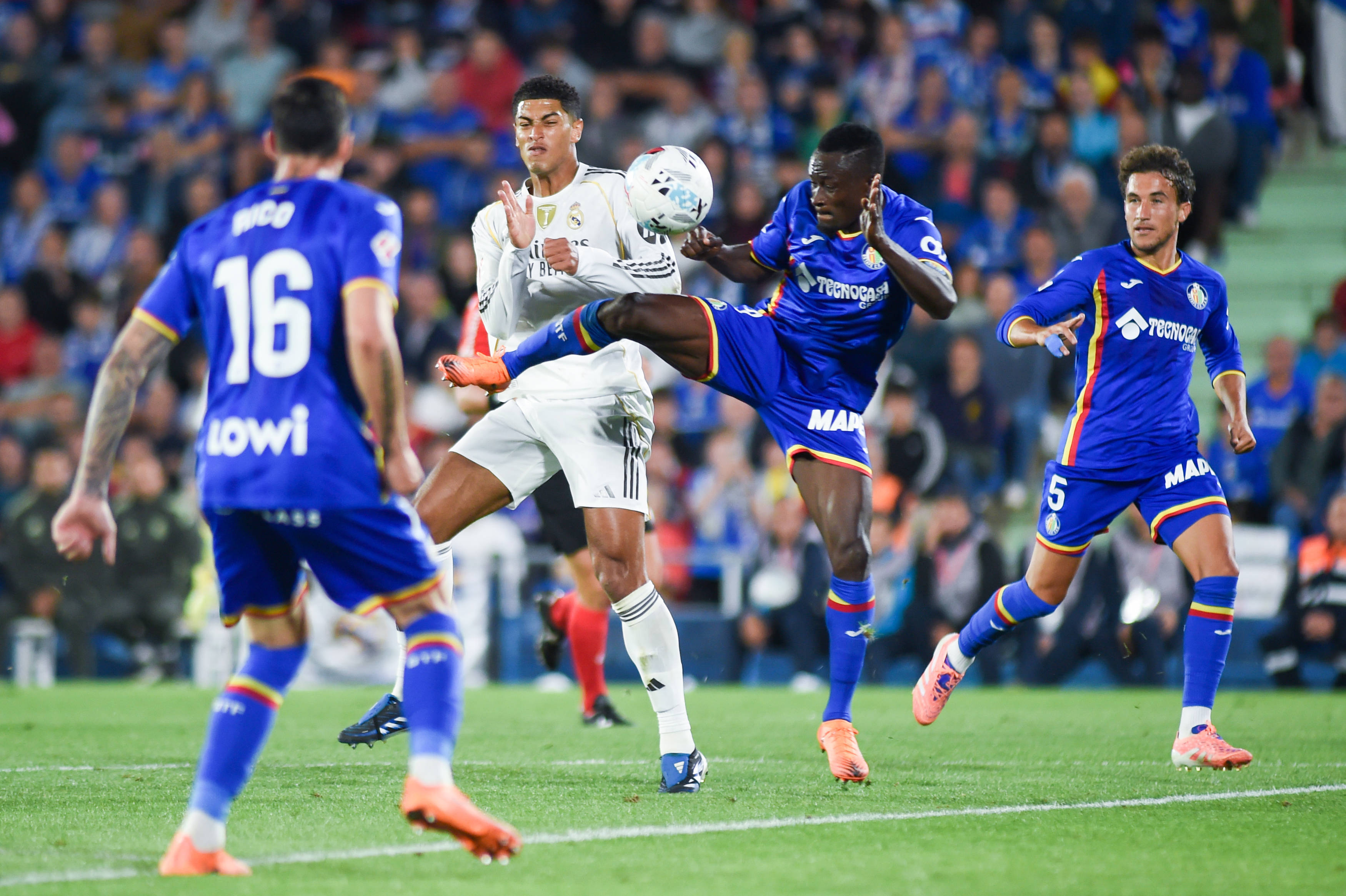 关于里程碑夜毕尔巴鄂竞技单刀错失，西甲冲刺阶段刷纪录，态度坚定，年轻球员得到机会的信息