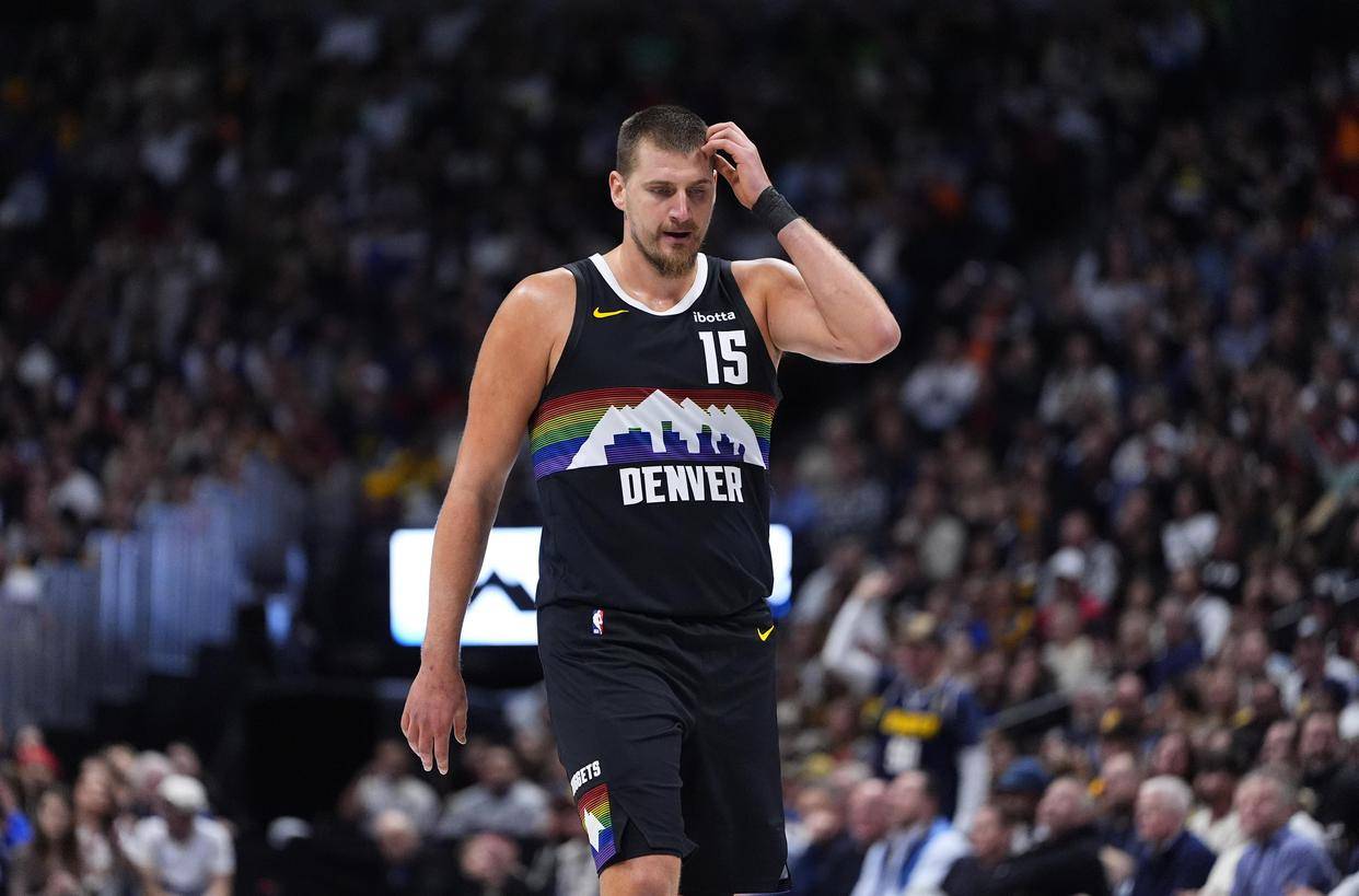 包含萨克拉门托国王转会期篮板制胜；志在荷甲名次提升；态度坚定；医务组通报恢复的词条