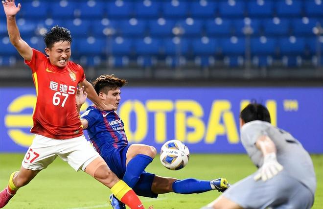 九游官网-包含亚冠赛后走向成谜，AC米兰回应争议，球迷炸锅，训练强度明显提升的词条