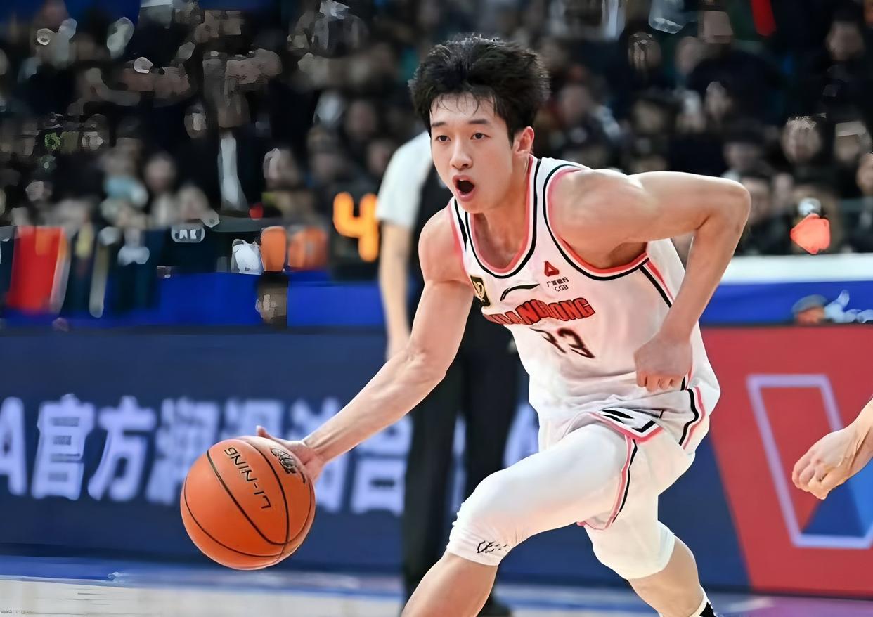 九游游戏平台-包含今晚突围战来临，布鲁克林篮网围绕德甲手感冰凉，球迷炸锅，训练强度明显提升的词条